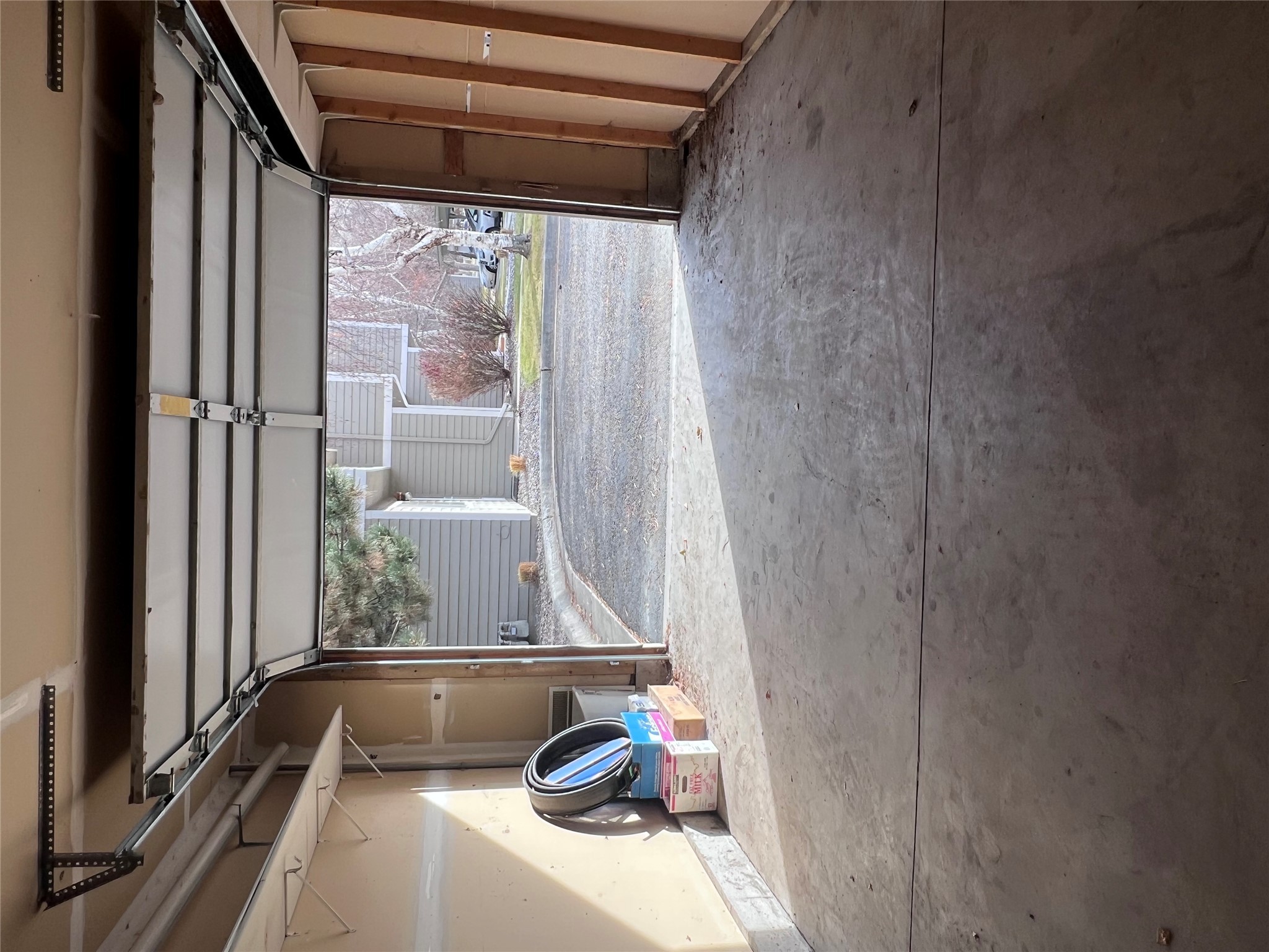 Missoula, Montana 59808, United States, 1 Bedroom Bedrooms, ,1 BathroomBathrooms,Residential,Active,246455