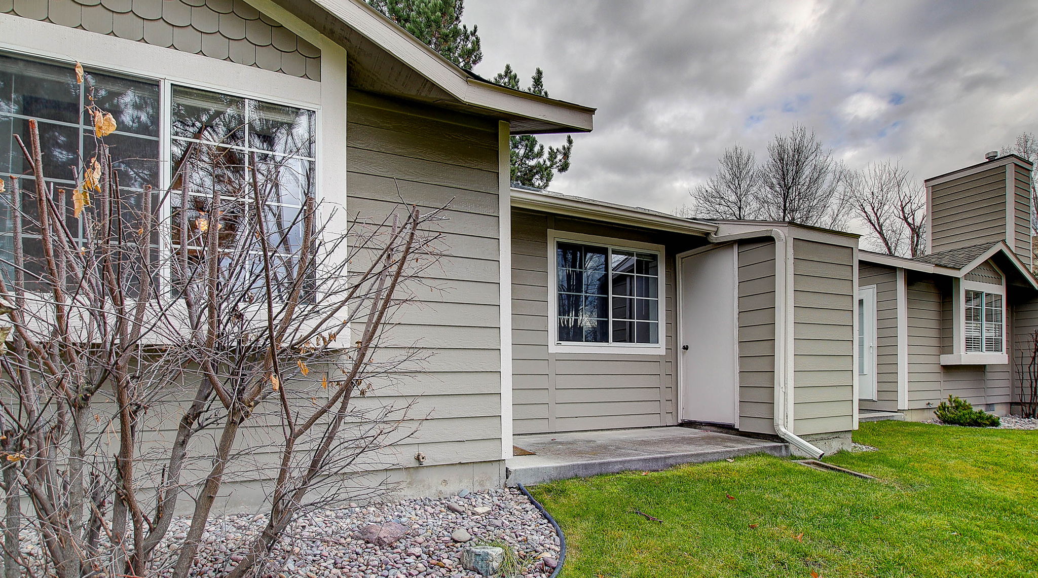 Missoula, Montana 59808, United States, 1 Bedroom Bedrooms, ,1 BathroomBathrooms,Residential,Active,246455