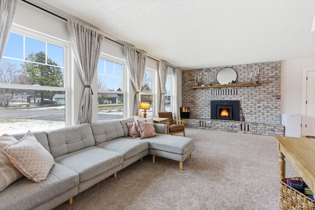 Photo of 102 Winchester Street, Kalispell, MT 59901 (MLS # 30072197)