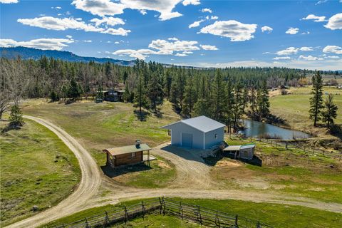 Tiny photo for 829 Weber Butte Trail, Corvallis, MT 59828 (MLS # 30068382)