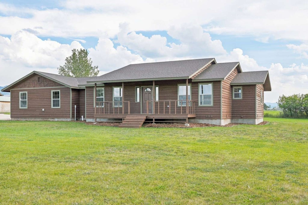 Photo of 813 Bass Lane, Corvallis, MT 59828 (MLS # 30077500)