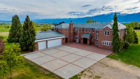 Photo of 444 Windwalker Trail, Stevensville, MT 59870 (MLS # 30049967)