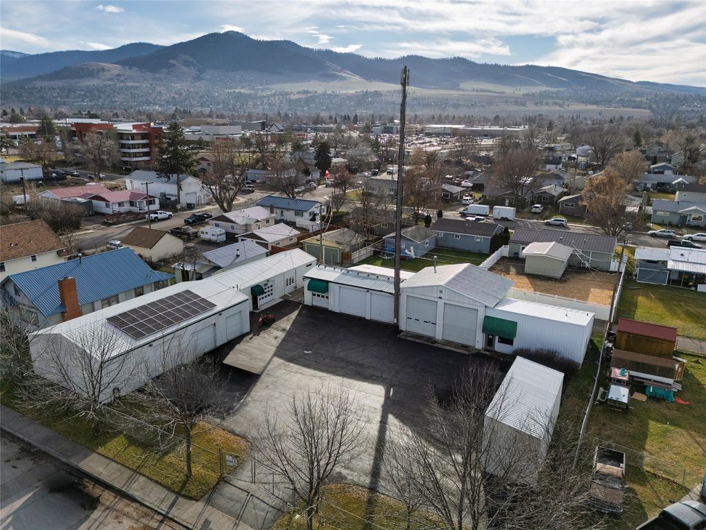Photo of 2207 Livingston Avenue, Missoula, MT 59801 (MLS # 30062076)