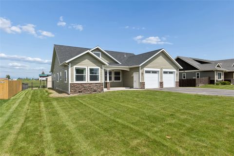 Tiny photo for 1113 Mackinaw Loop, Somers, MT 59932 (MLS # 30069398)