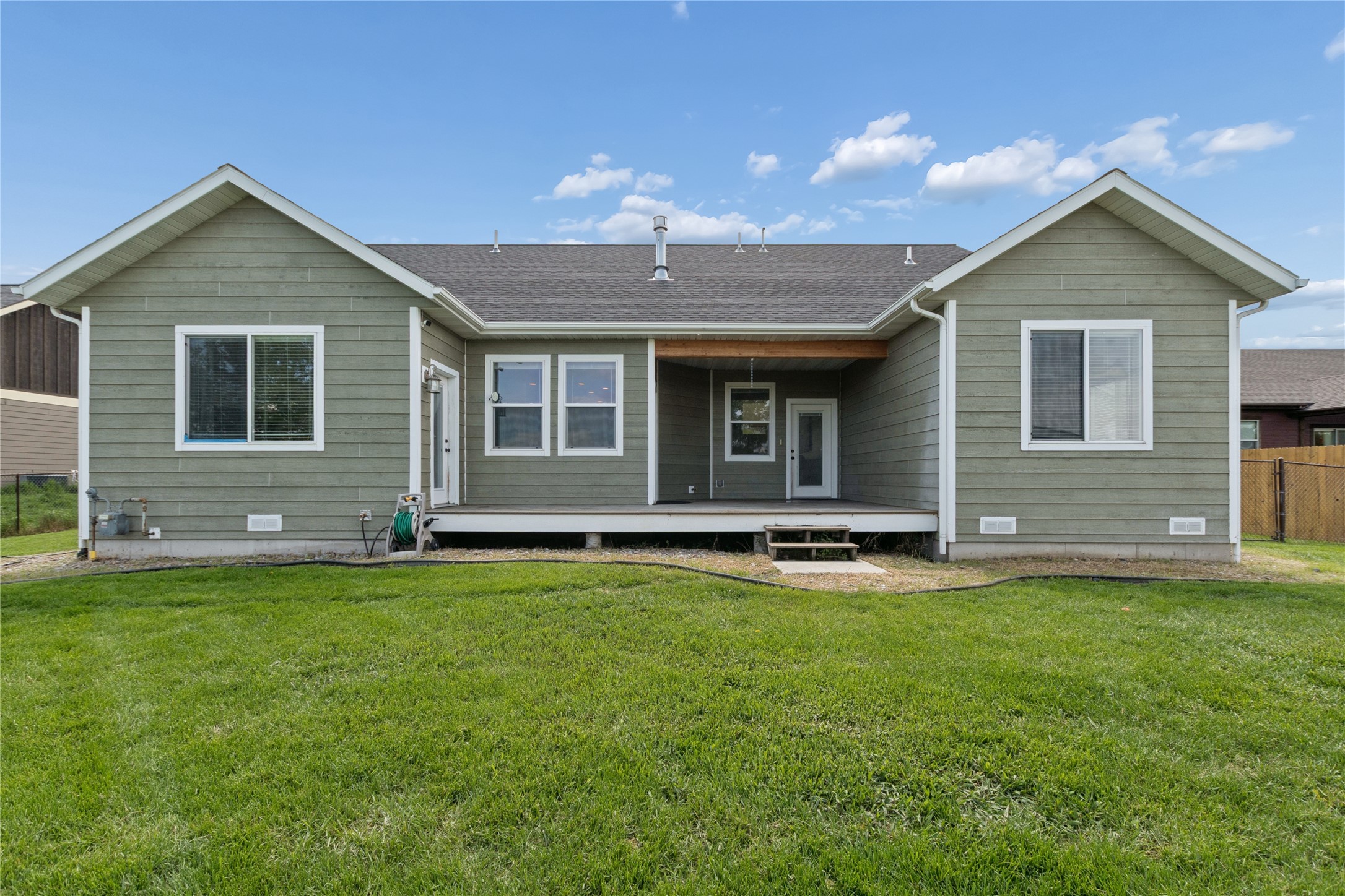 1113 Mackinaw Loop