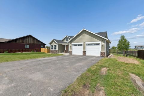 Tiny photo for 1113 Mackinaw Loop, Somers, MT 59932 (MLS # 30069398)