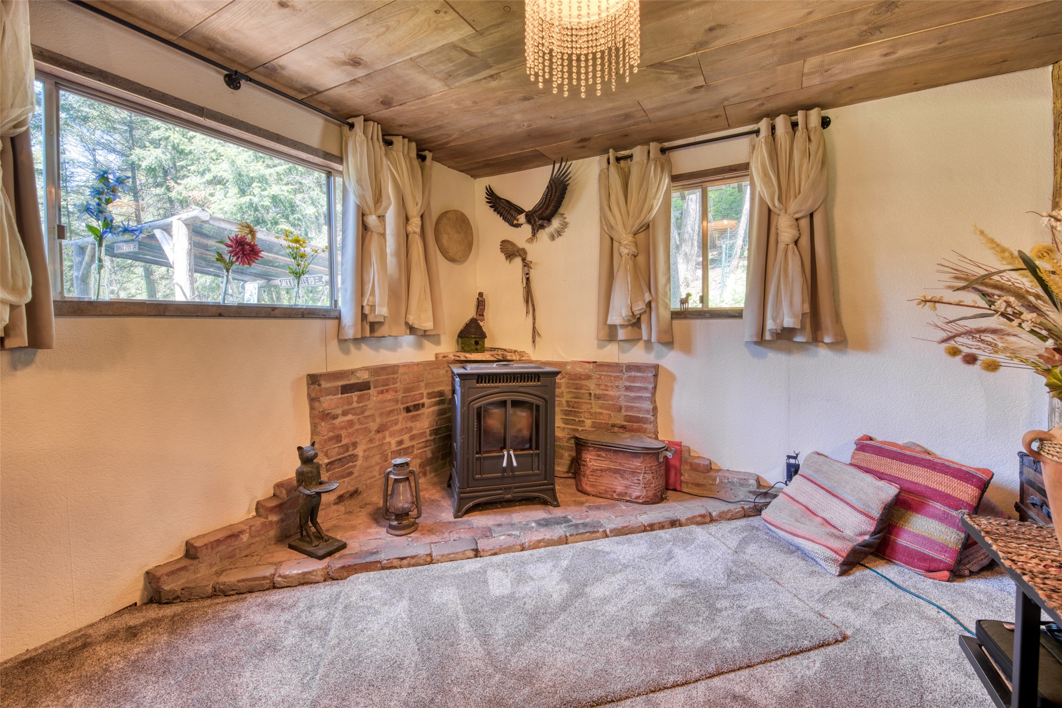 Darby, Montana 59829, United States, 1 Bedroom Bedrooms, ,1 BathroomBathrooms,Residential,Pending,57609