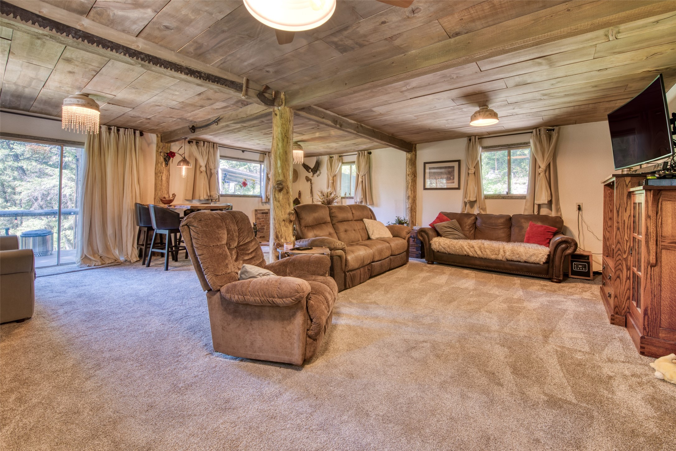 Darby, Montana 59829, United States, 1 Bedroom Bedrooms, ,1 BathroomBathrooms,Residential,Pending,57609