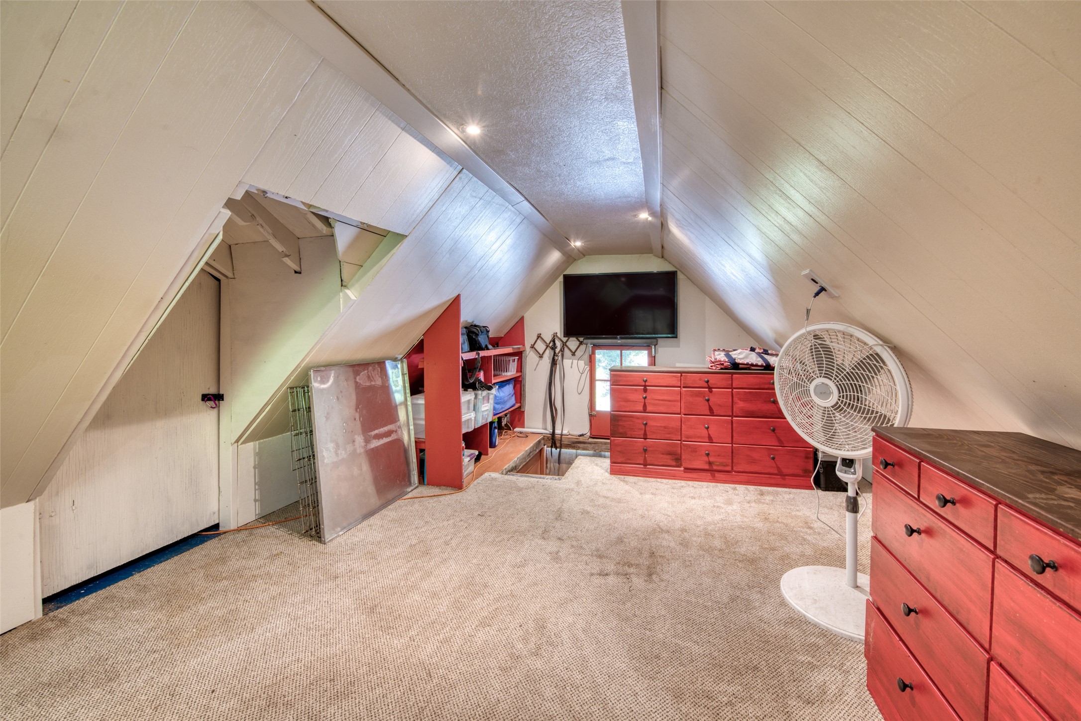 Darby, Montana 59829, United States, 1 Bedroom Bedrooms, ,1 BathroomBathrooms,Residential,Pending,57609