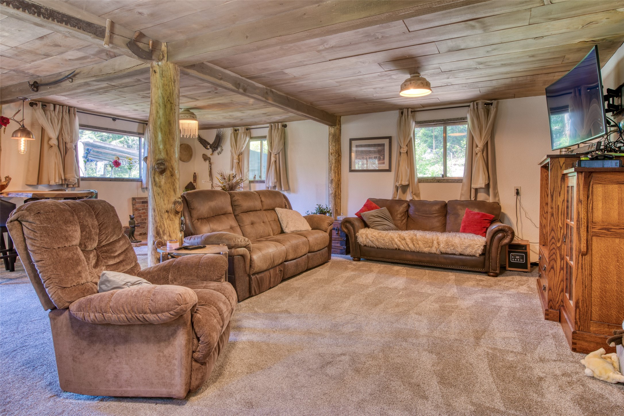 Darby, Montana 59829, United States, 1 Bedroom Bedrooms, ,1 BathroomBathrooms,Residential,Pending,57609