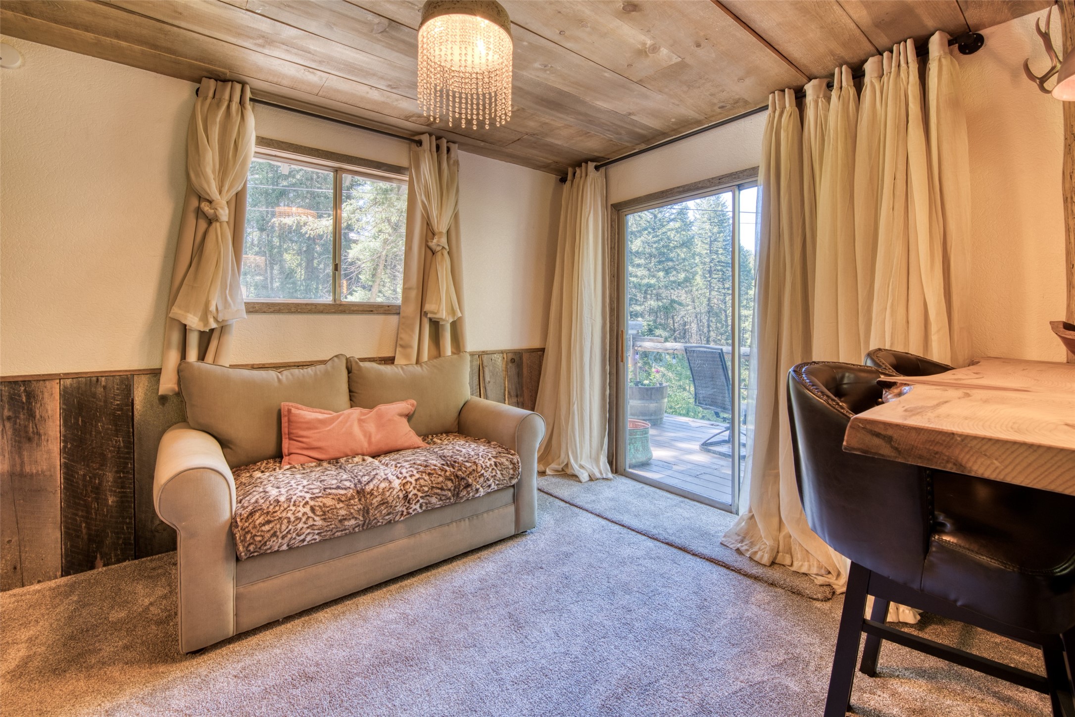 Darby, Montana 59829, United States, 1 Bedroom Bedrooms, ,1 BathroomBathrooms,Residential,Pending,57609