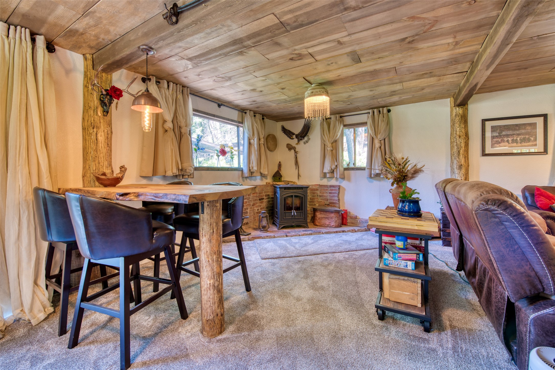 Darby, Montana 59829, United States, 1 Bedroom Bedrooms, ,1 BathroomBathrooms,Residential,Pending,57609