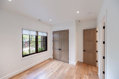 Tiny photo for 176 S Shooting Star Circle, Whitefish, MT 59937 (MLS # 30070230)