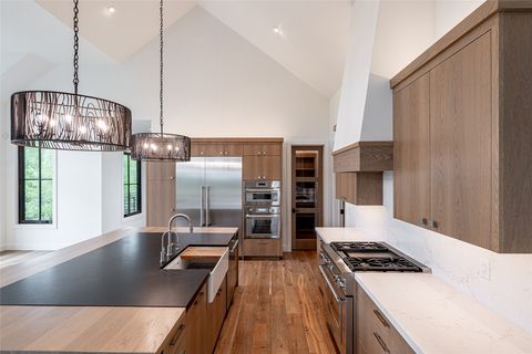Tiny photo for 176 S Shooting Star Circle, Whitefish, MT 59937 (MLS # 30070230)