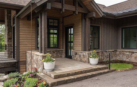Tiny photo for 176 S Shooting Star Circle, Whitefish, MT 59937 (MLS # 30070230)