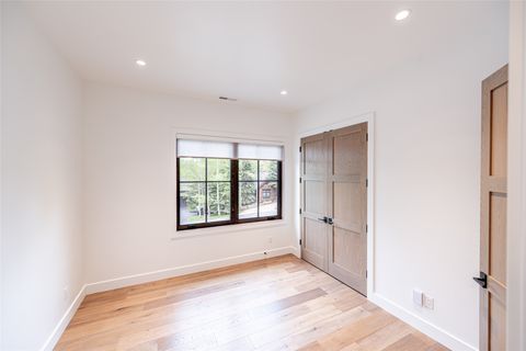 Tiny photo for 176 S Shooting Star Circle, Whitefish, MT 59937 (MLS # 30070230)