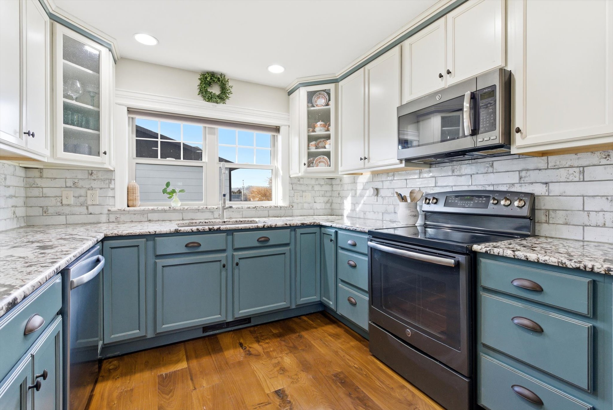 202 Island View Drive