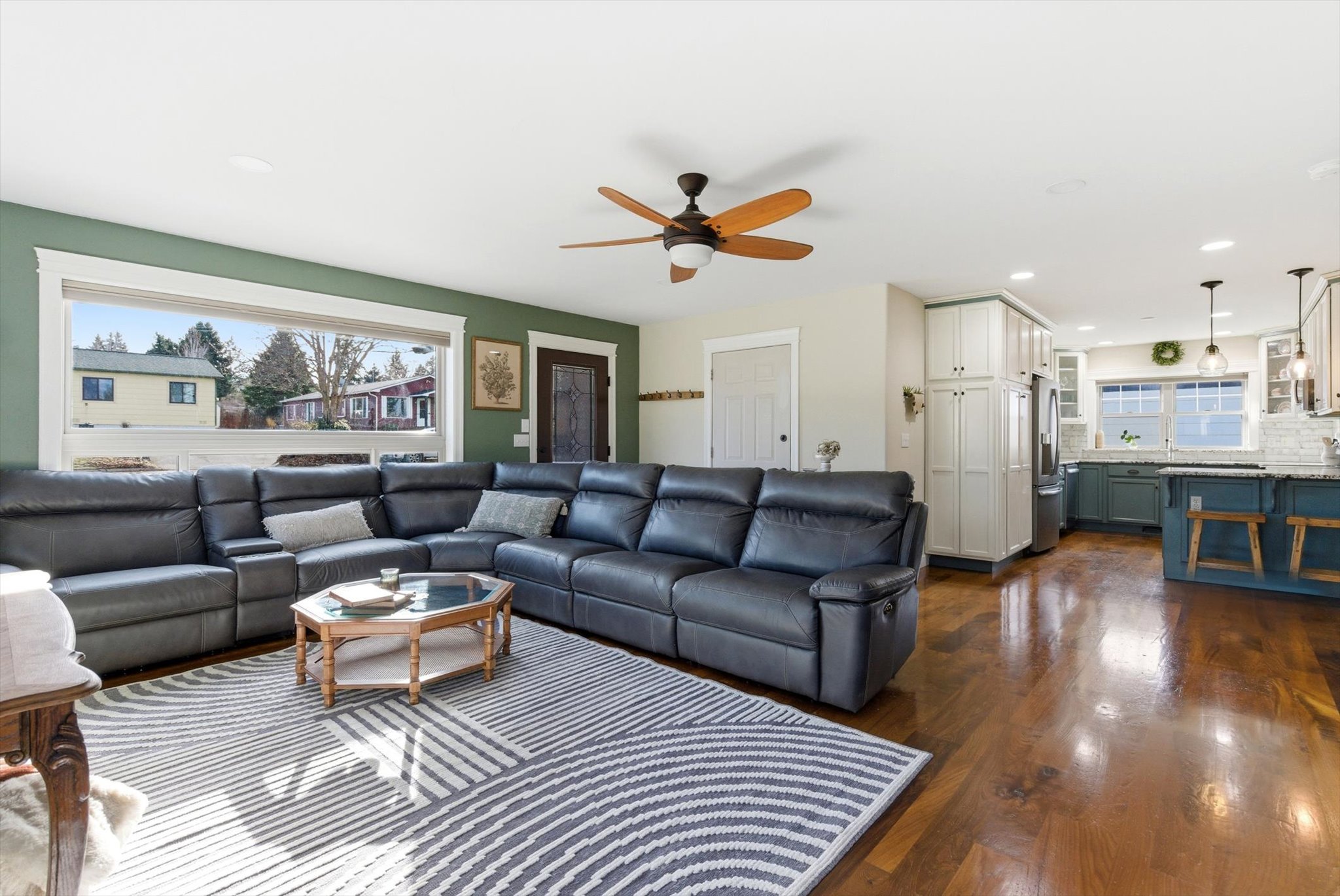 202 Island View Drive