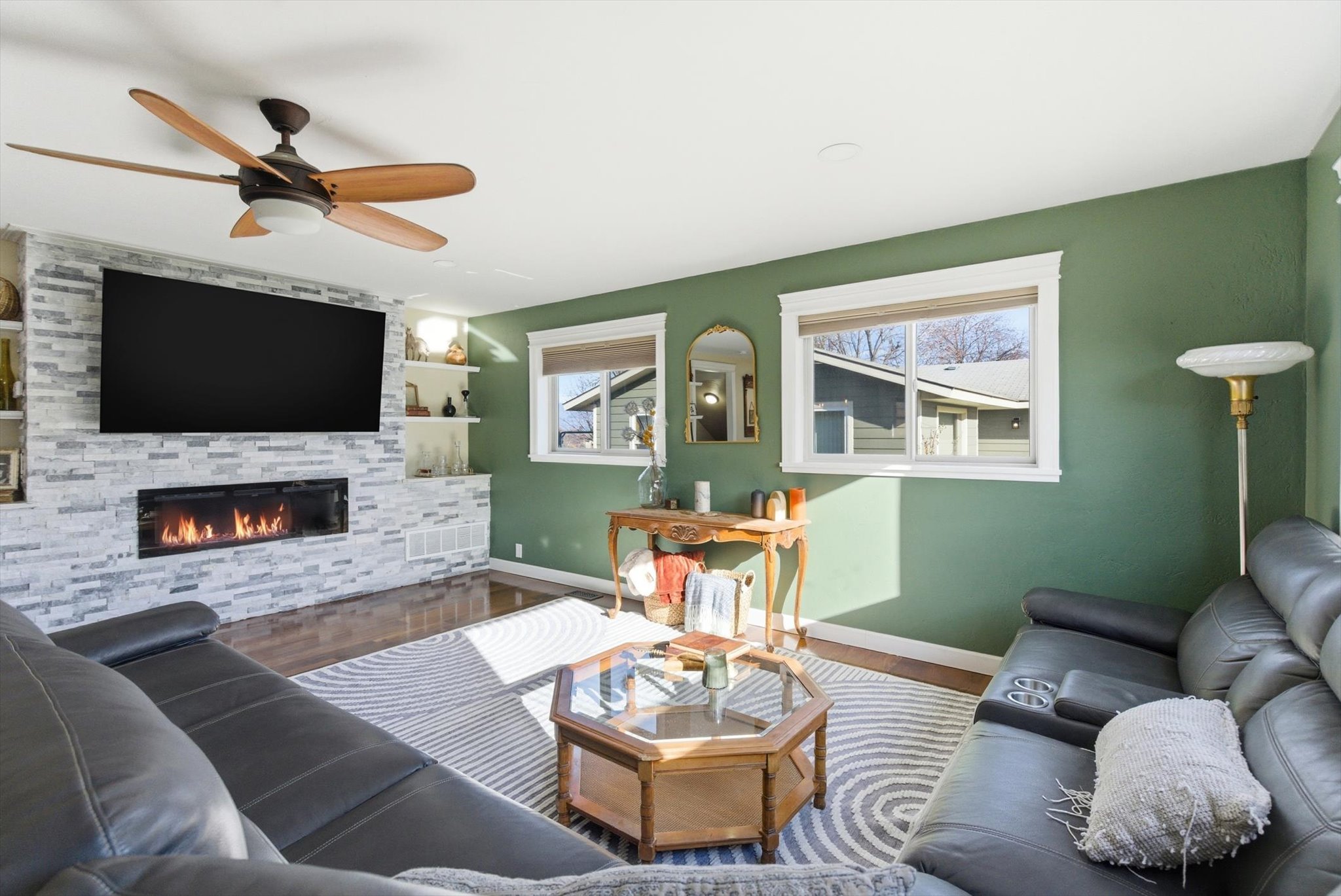 202 Island View Drive