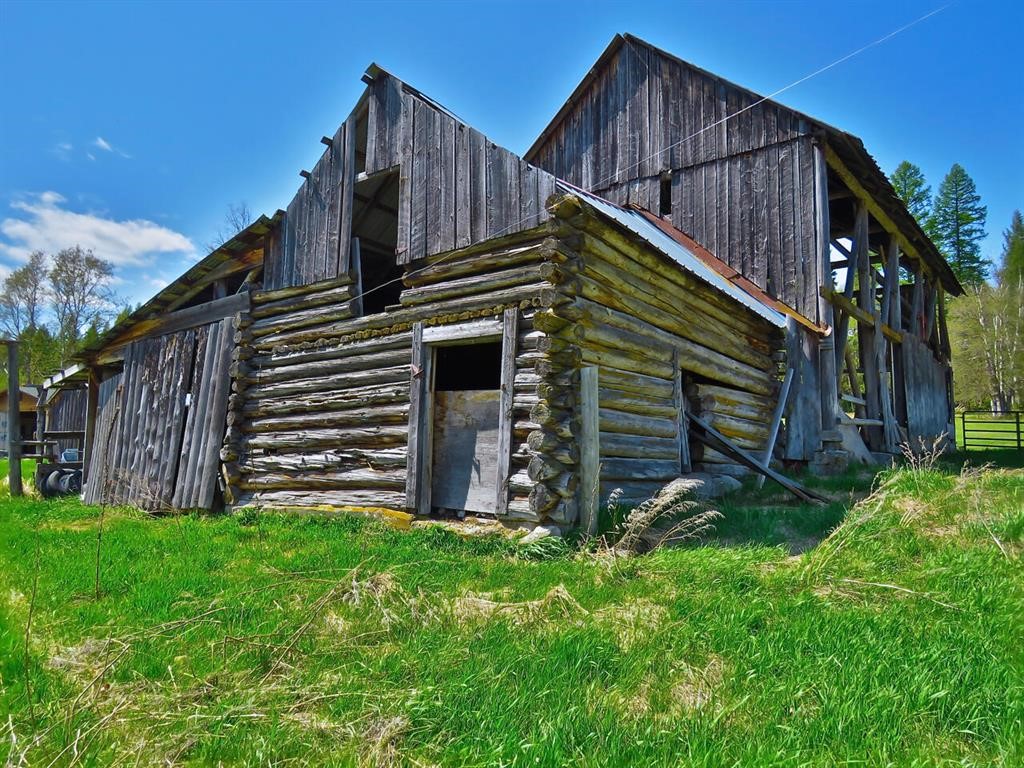 895 Mud Lake Road