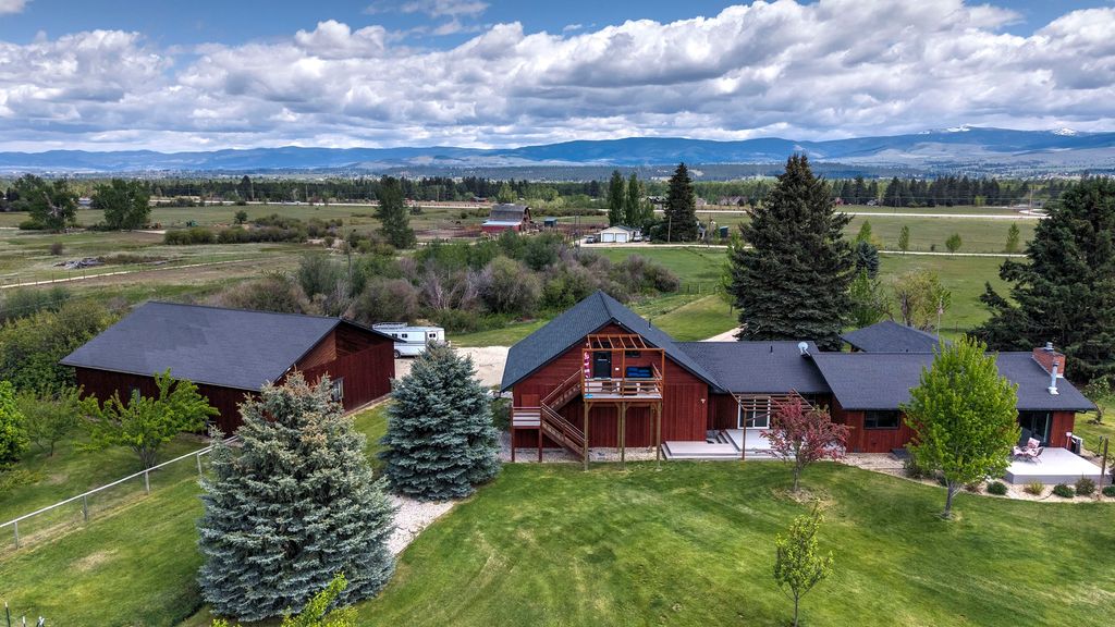 Photo of 3021 Mittower Road, Victor, MT 59875 (MLS # 30071307)