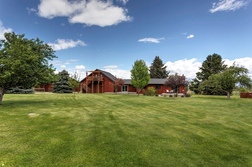 Photo of 3021 Mittower Road, Victor, MT 59875 (MLS # 30071307)