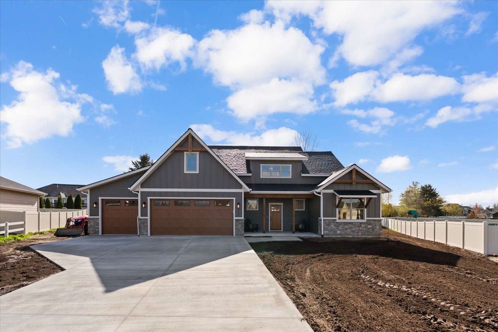 Photo of 211 Junebug Court, Kalispell, MT 59901 (MLS # 30069950)