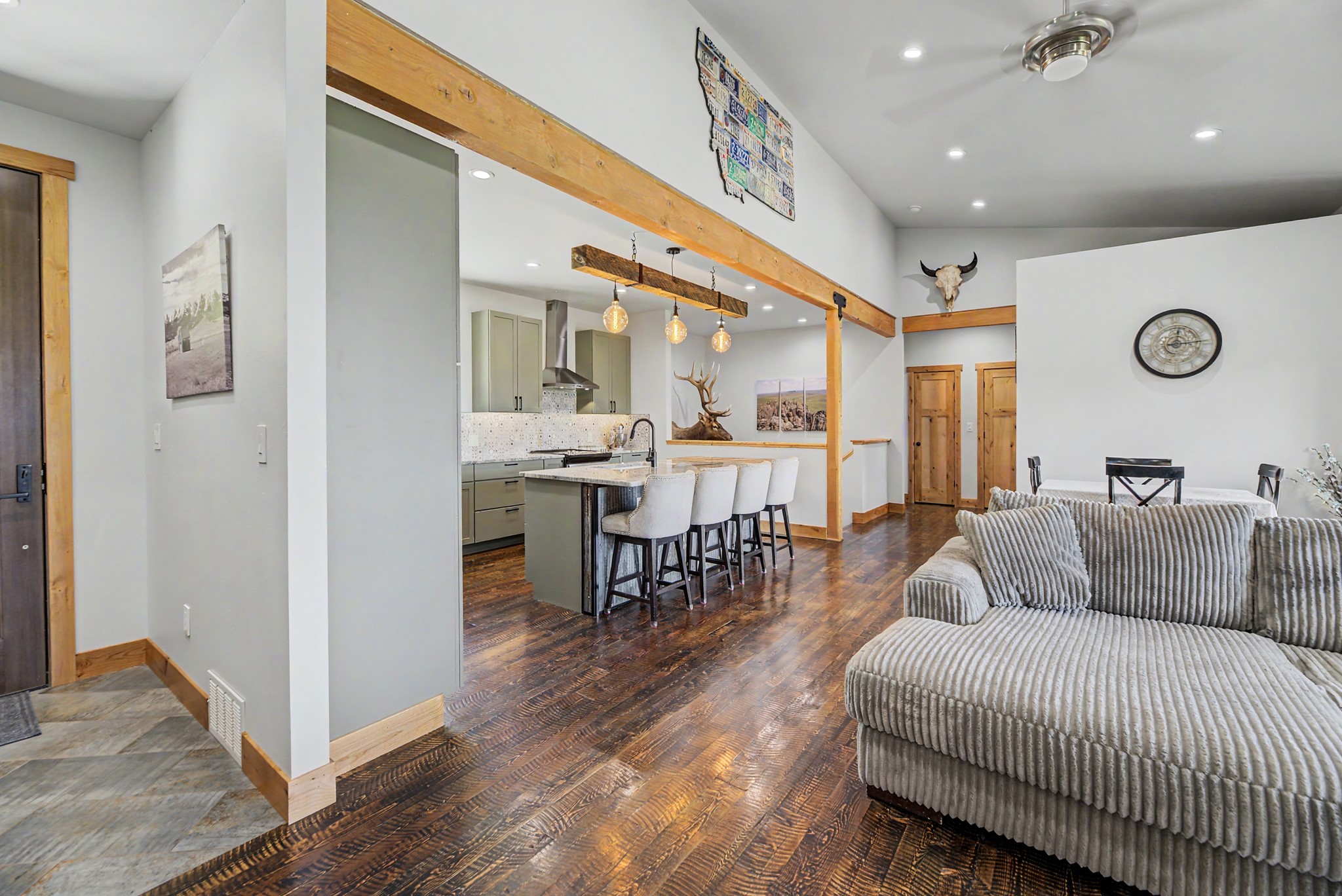 8 Skihi Peak Drive