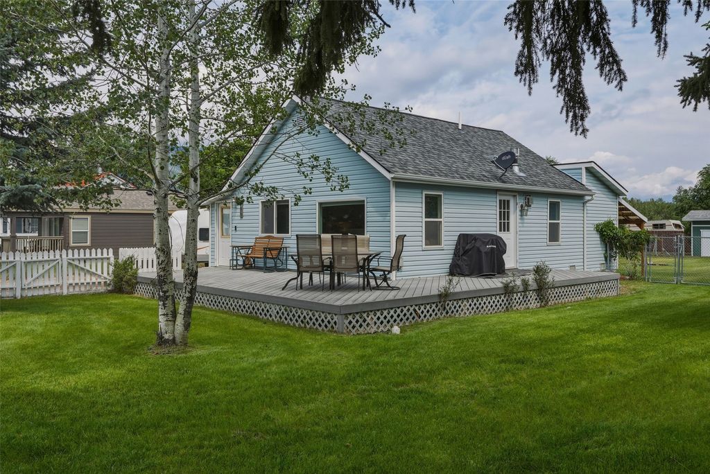 Photo of 704 Adirondac Avenue, Hamilton, MT 59840 (MLS # 30073982)
