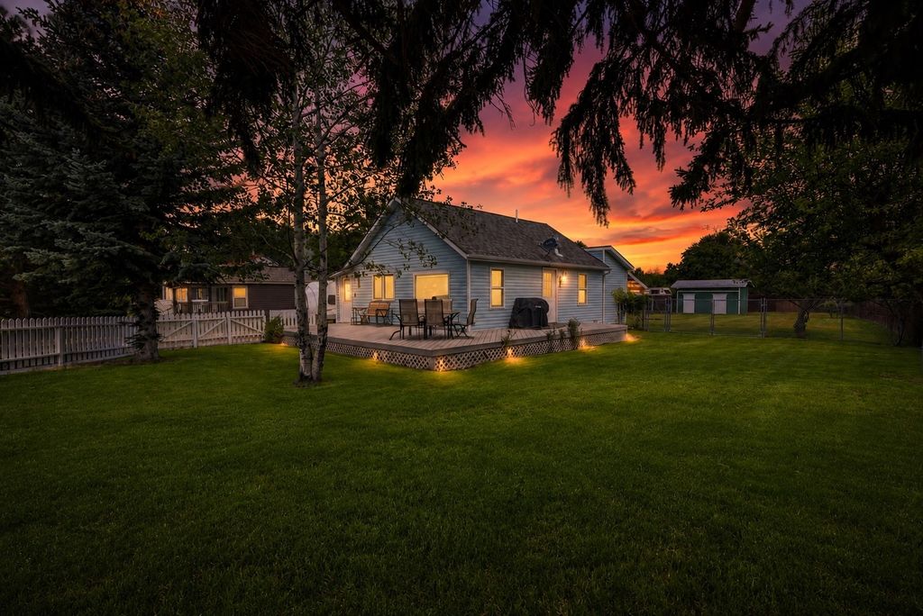 Photo of 704 Adirondac Avenue, Hamilton, MT 59840 (MLS # 30073982)