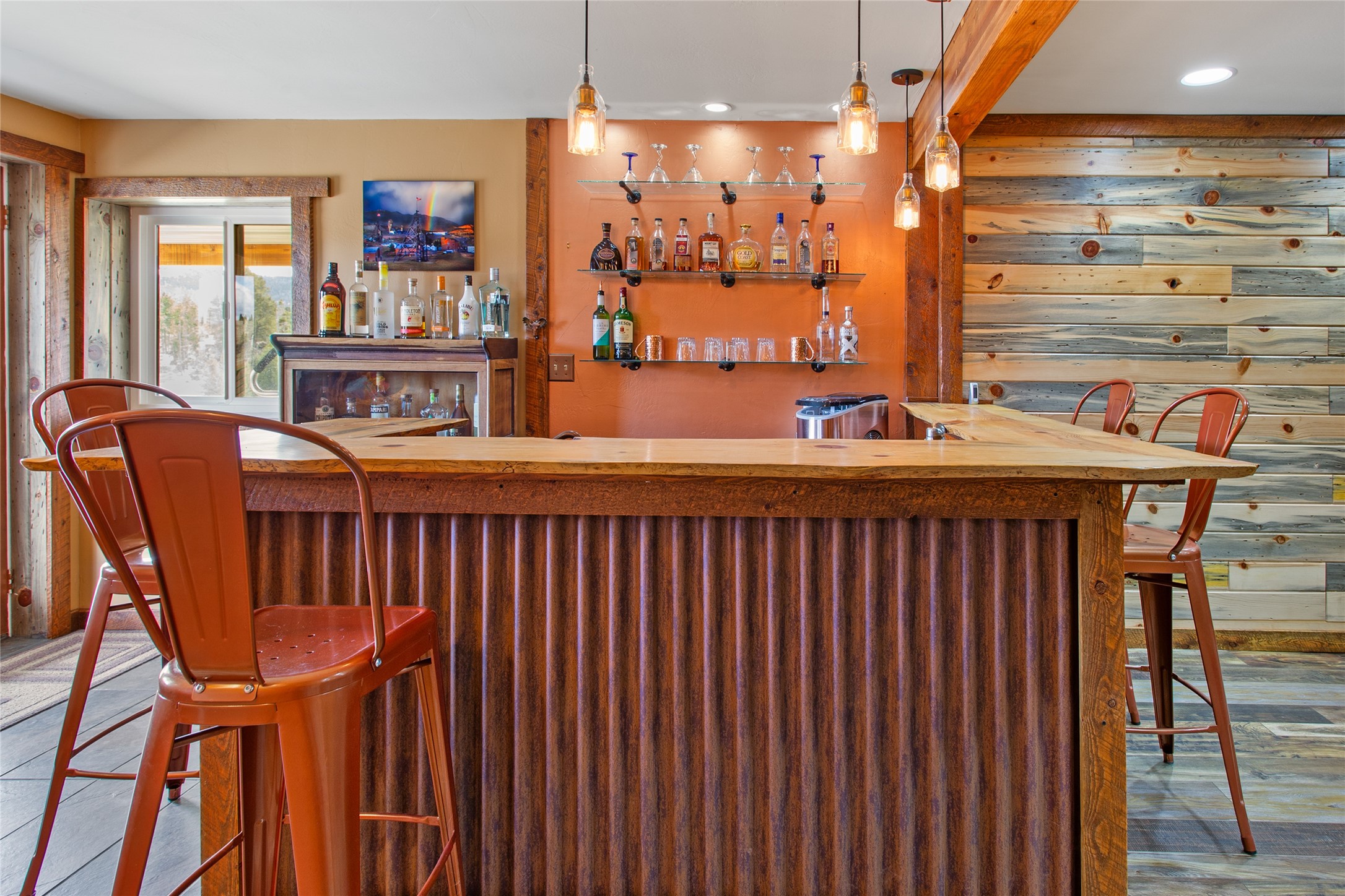 Butte, Montana 59701, United States, 4 Bedrooms Bedrooms, ,4 BathroomsBathrooms,Residential,Pending,58641