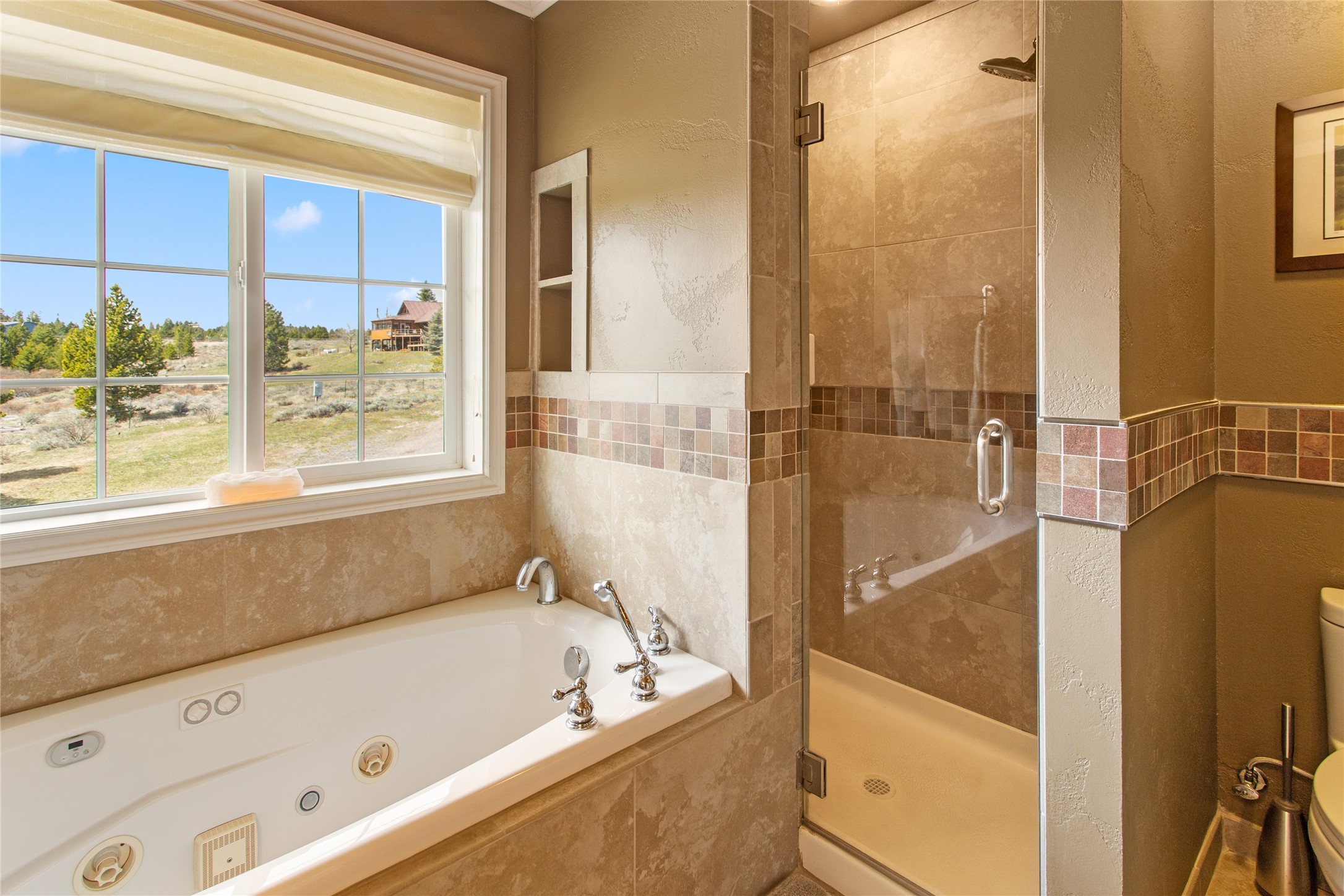 Butte, Montana 59701, United States, 4 Bedrooms Bedrooms, ,4 BathroomsBathrooms,Residential,Pending,58641