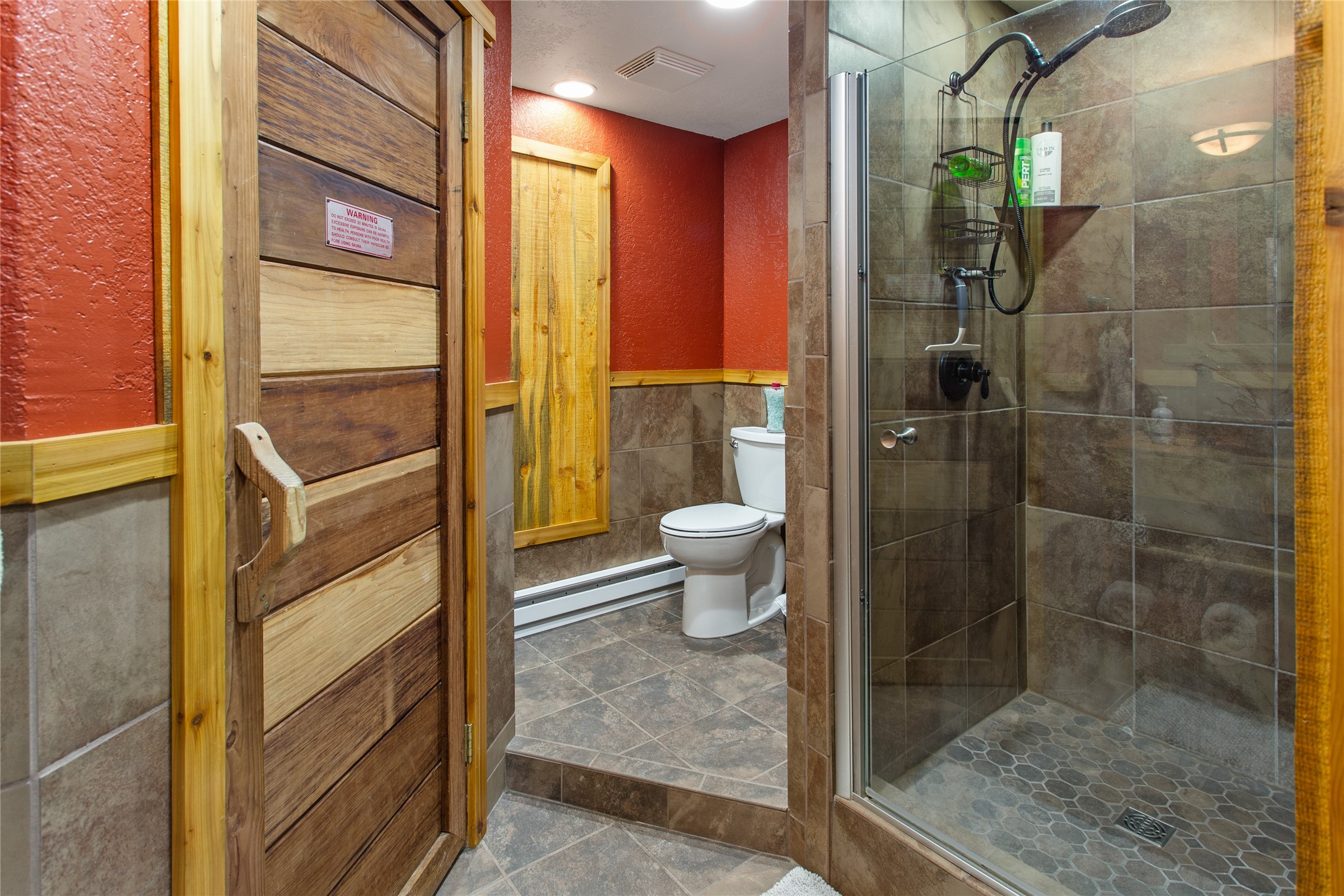 Butte, Montana 59701, United States, 4 Bedrooms Bedrooms, ,4 BathroomsBathrooms,Residential,Pending,58641