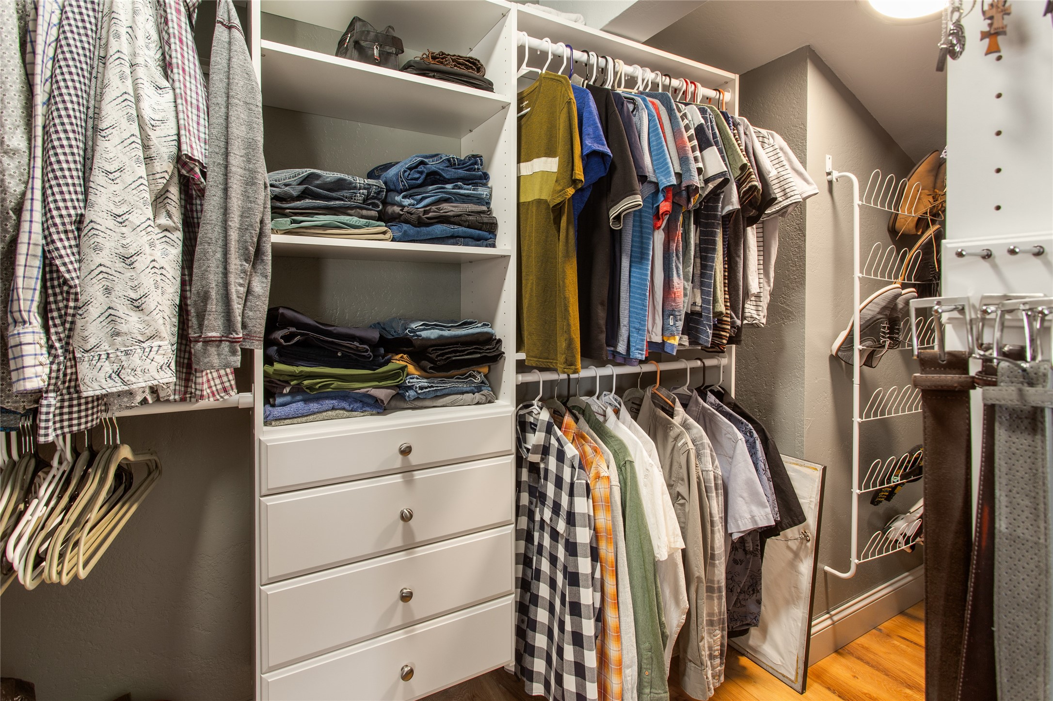 Butte, Montana 59701, United States, 4 Bedrooms Bedrooms, ,4 BathroomsBathrooms,Residential,Pending,58641