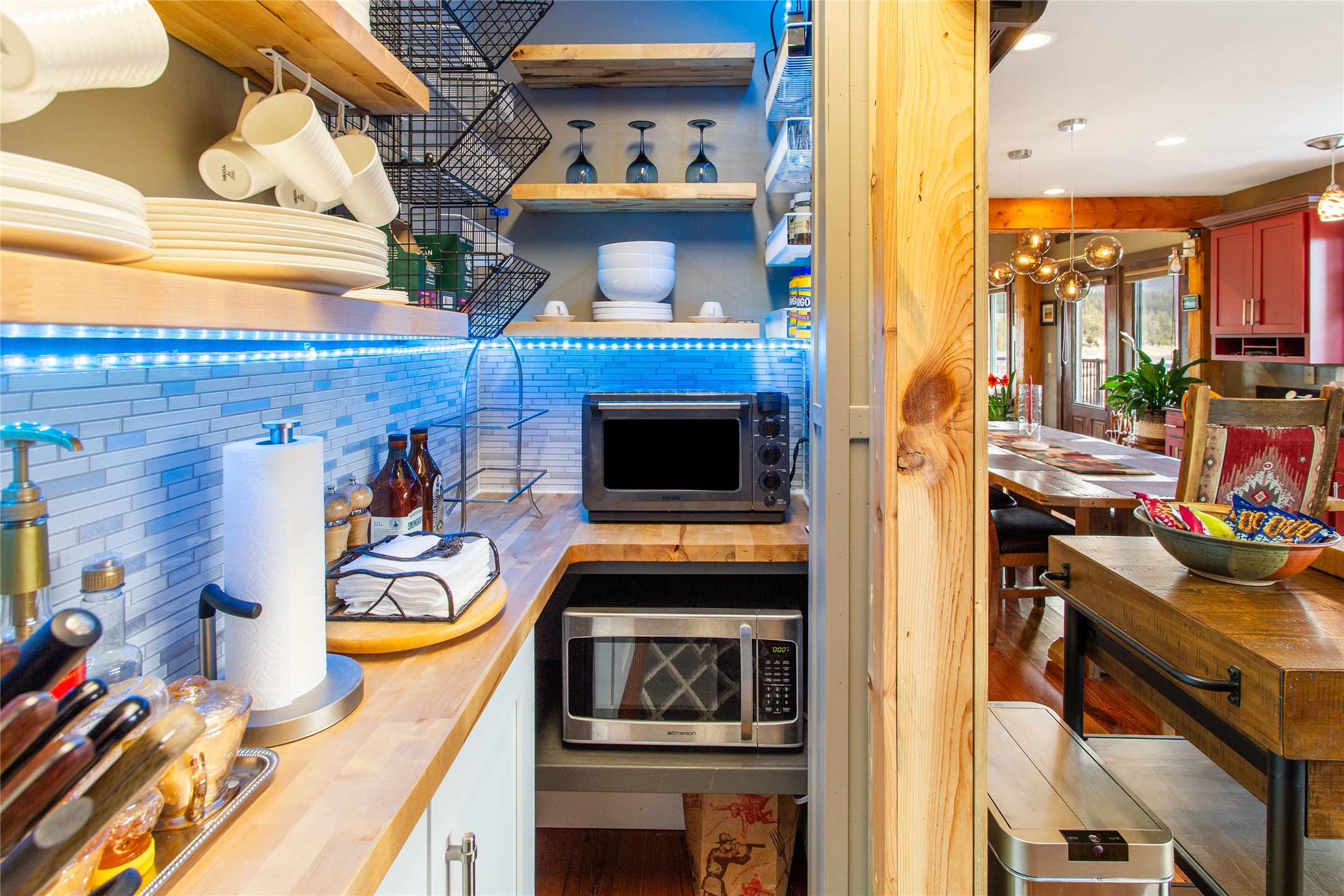 Butte, Montana 59701, United States, 4 Bedrooms Bedrooms, ,4 BathroomsBathrooms,Residential,Pending,58641