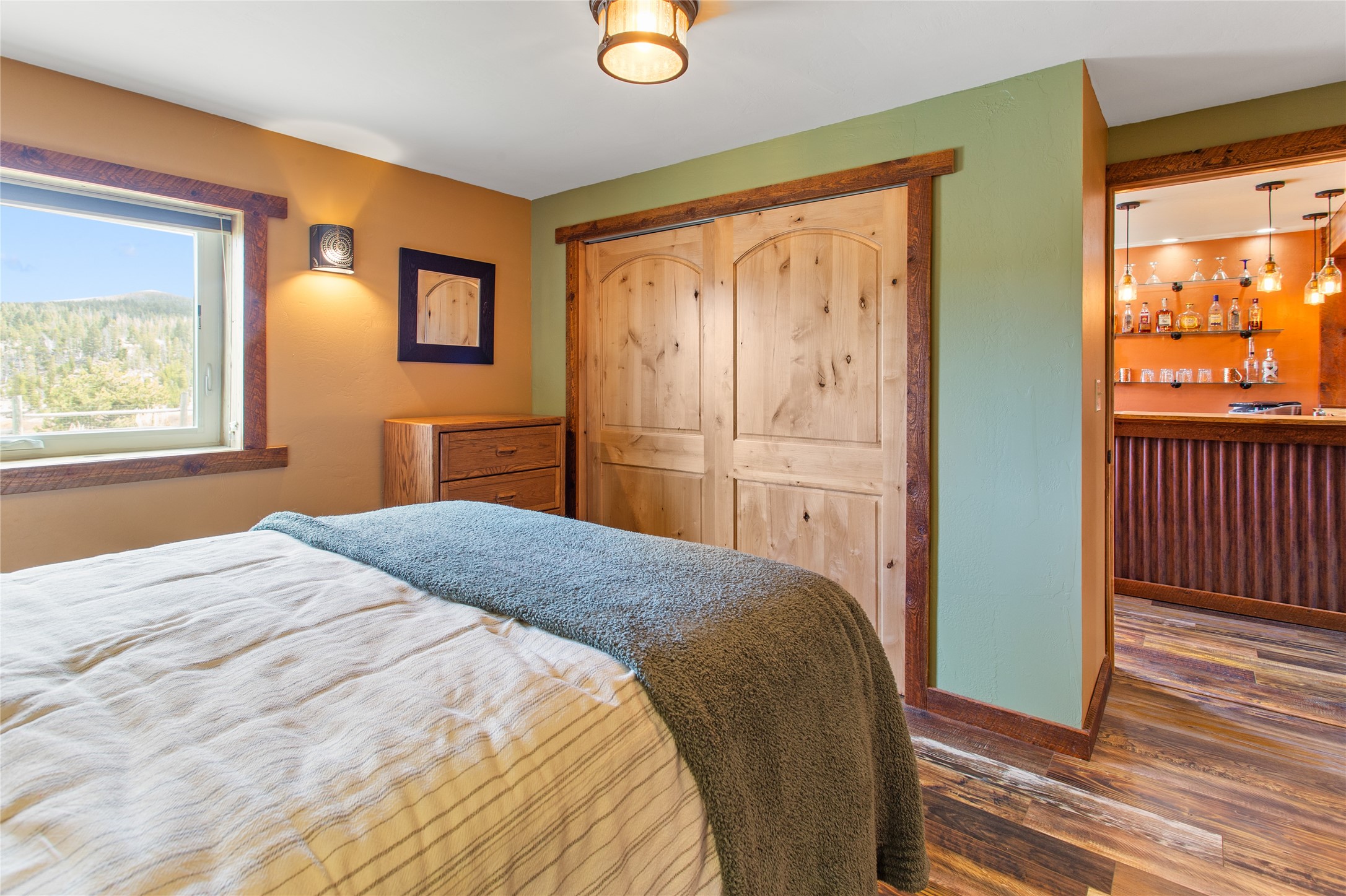 Butte, Montana 59701, United States, 4 Bedrooms Bedrooms, ,4 BathroomsBathrooms,Residential,Pending,58641