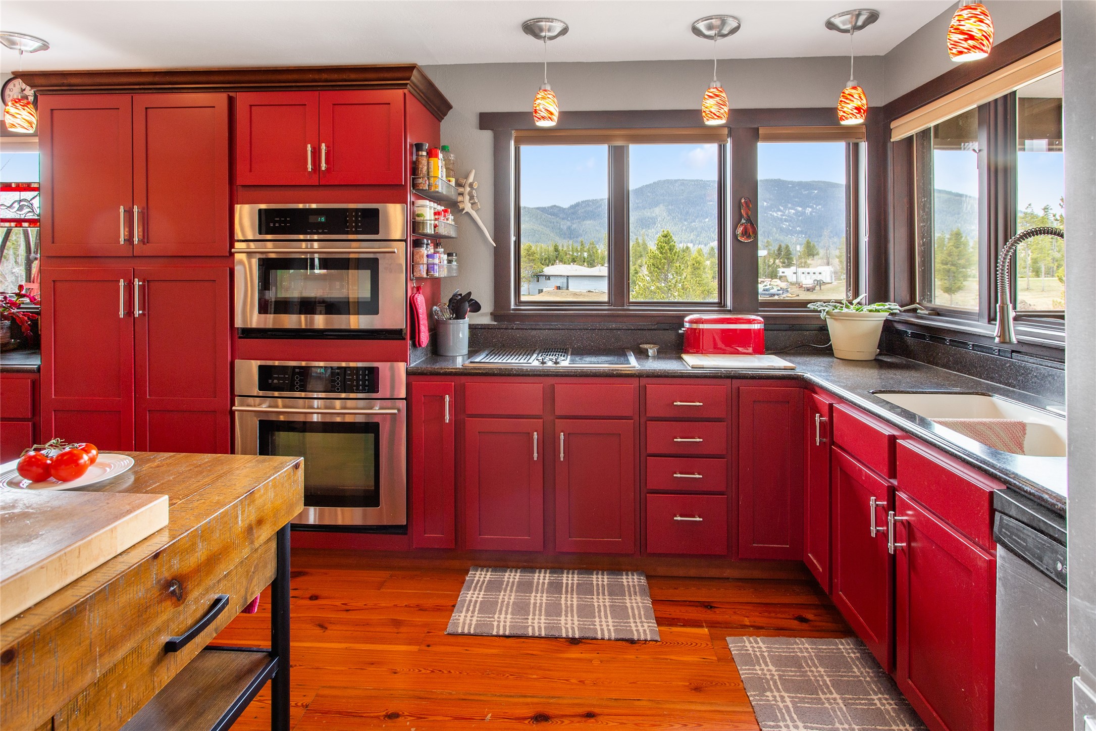 Butte, Montana 59701, United States, 4 Bedrooms Bedrooms, ,4 BathroomsBathrooms,Residential,Pending,58641