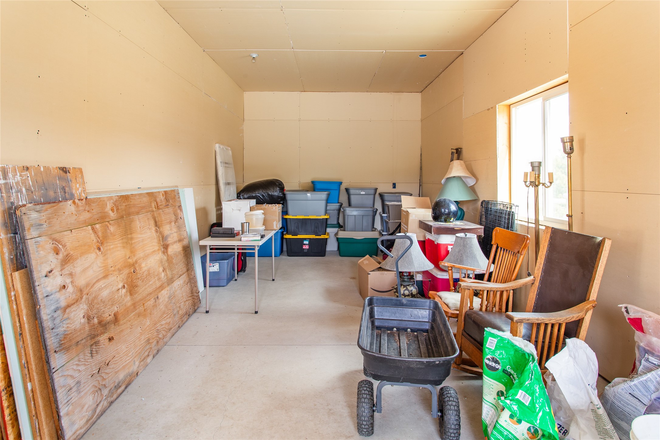 Butte, Montana 59701, United States, 4 Bedrooms Bedrooms, ,4 BathroomsBathrooms,Residential,Pending,58641