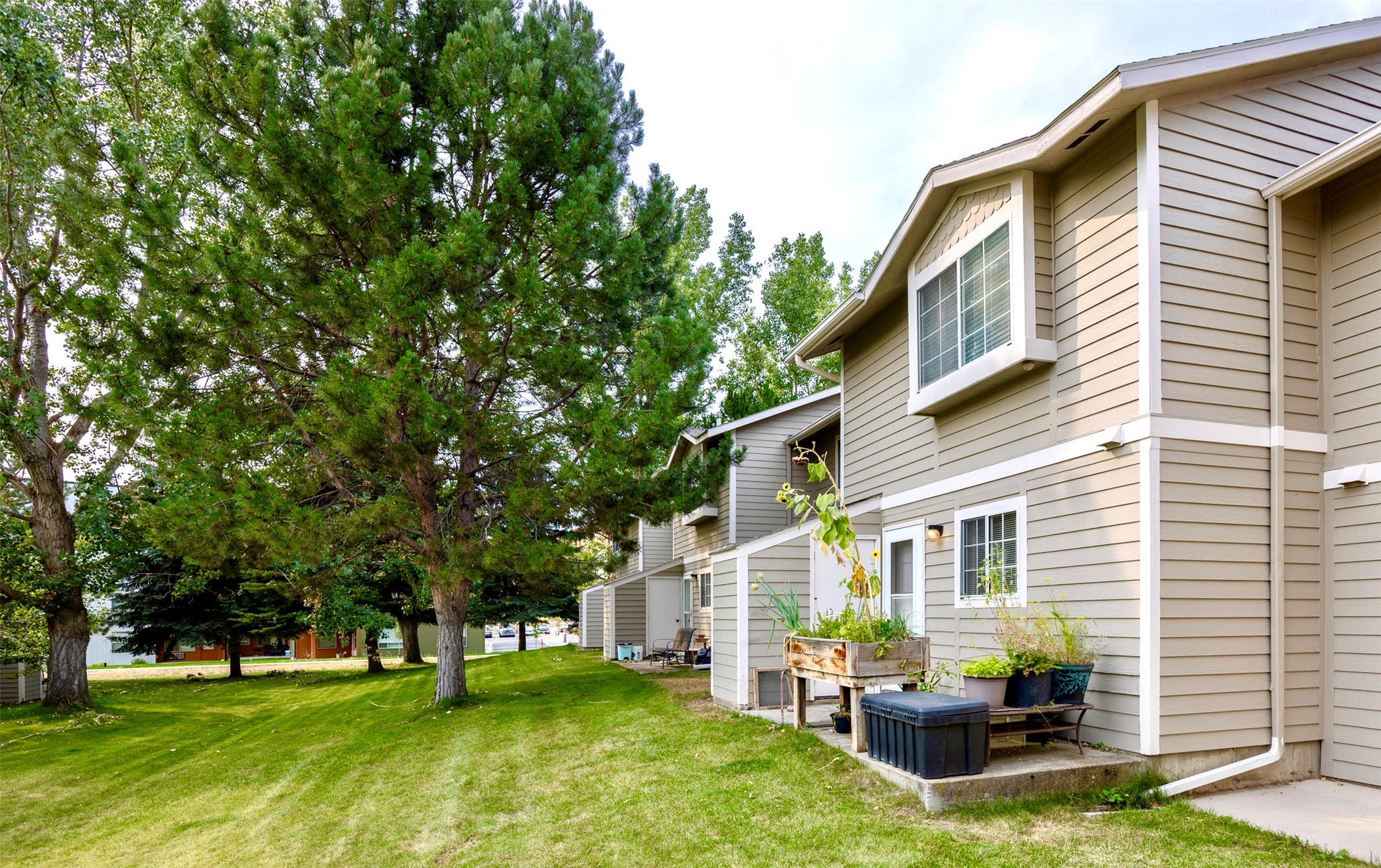 2801 Highcliff Court