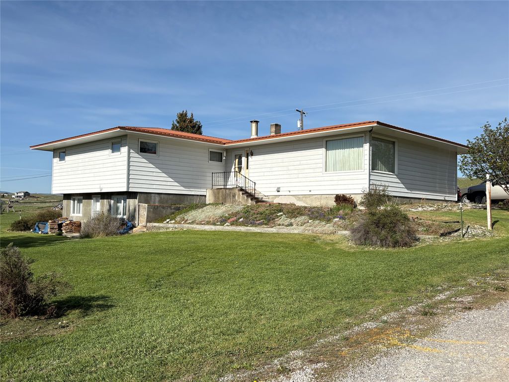 Photo of 11 Hoover Road, Drummond, MT 59832 (MLS # 30070943)