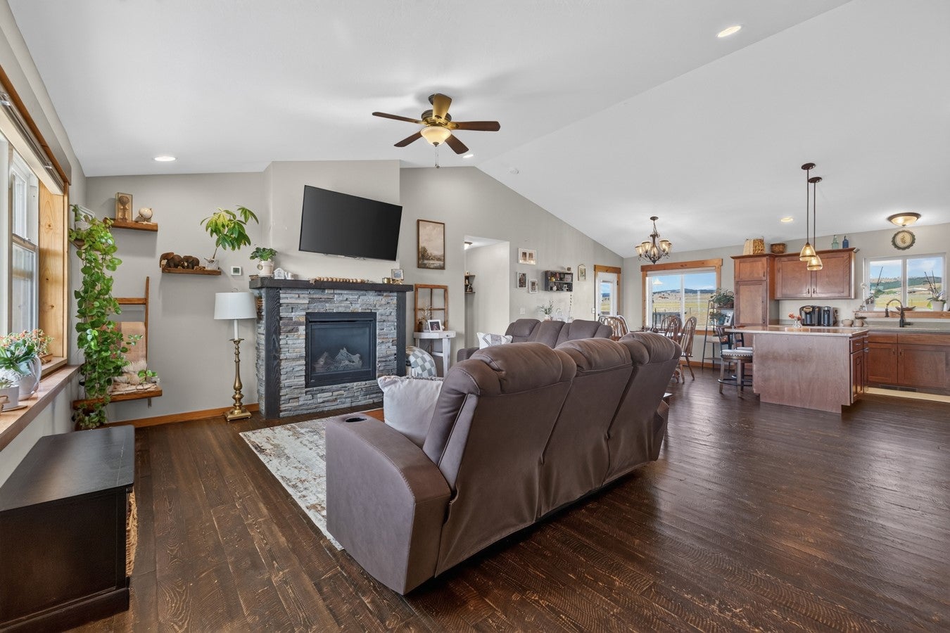 6126 Jamvar Court
