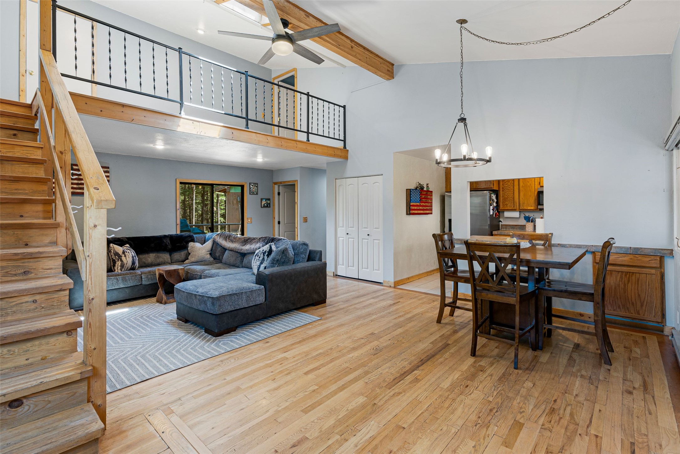 19555 Twin Lakes Road