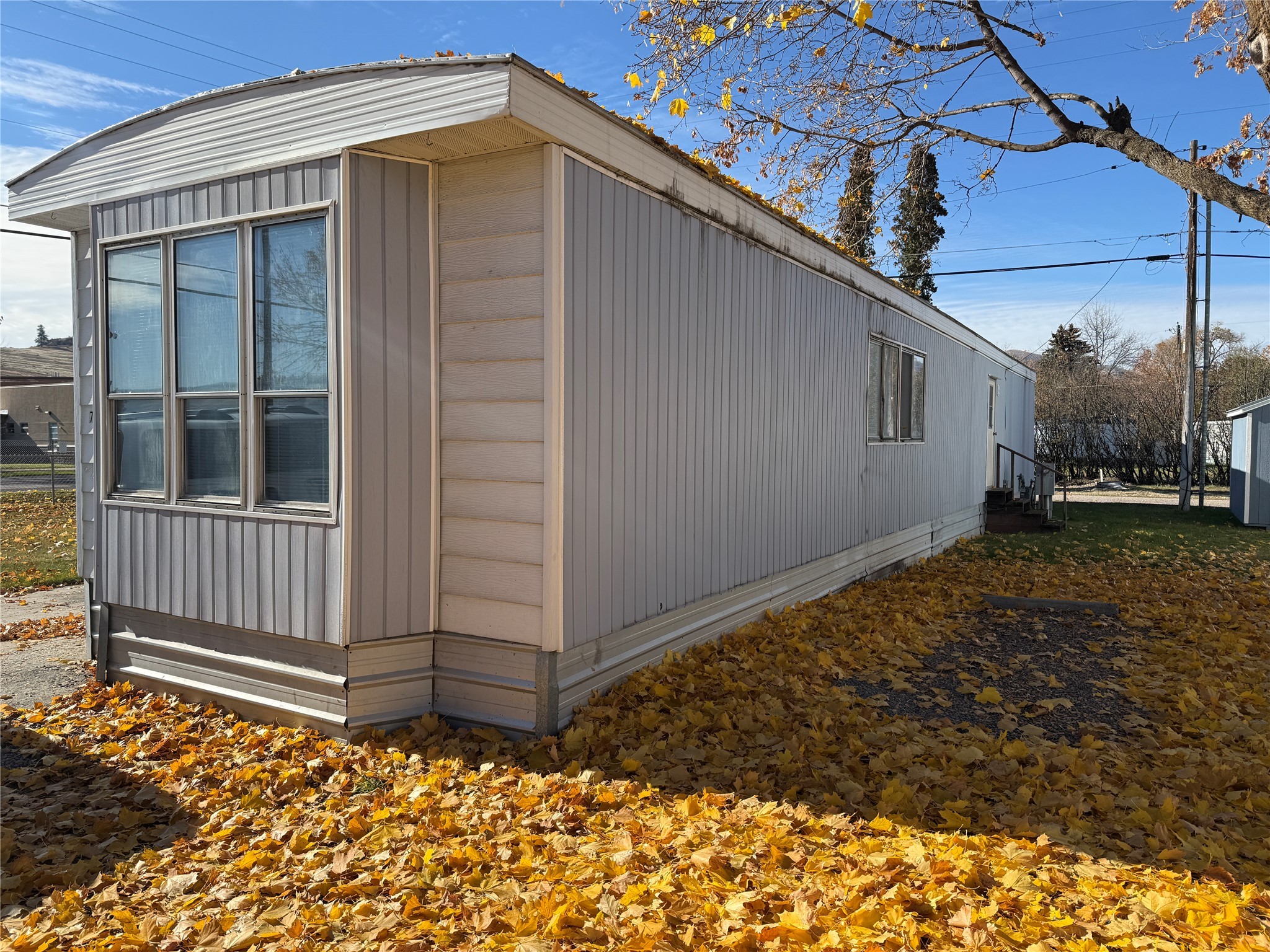 4022 South Avenue W 71