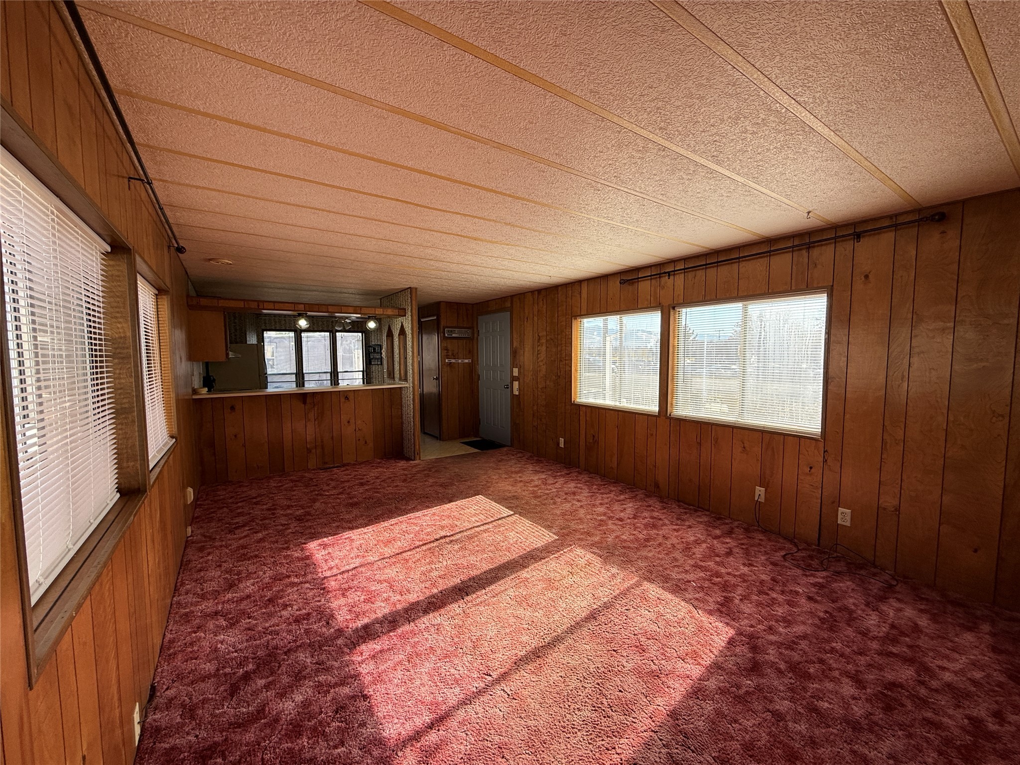 4022 South Avenue W 71