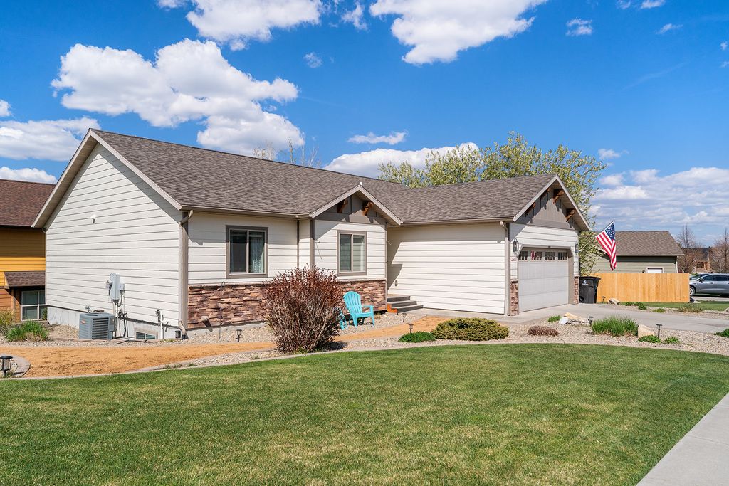 Photo of 2650 Knight Street, Helena, MT 59601 (MLS # 30070031)