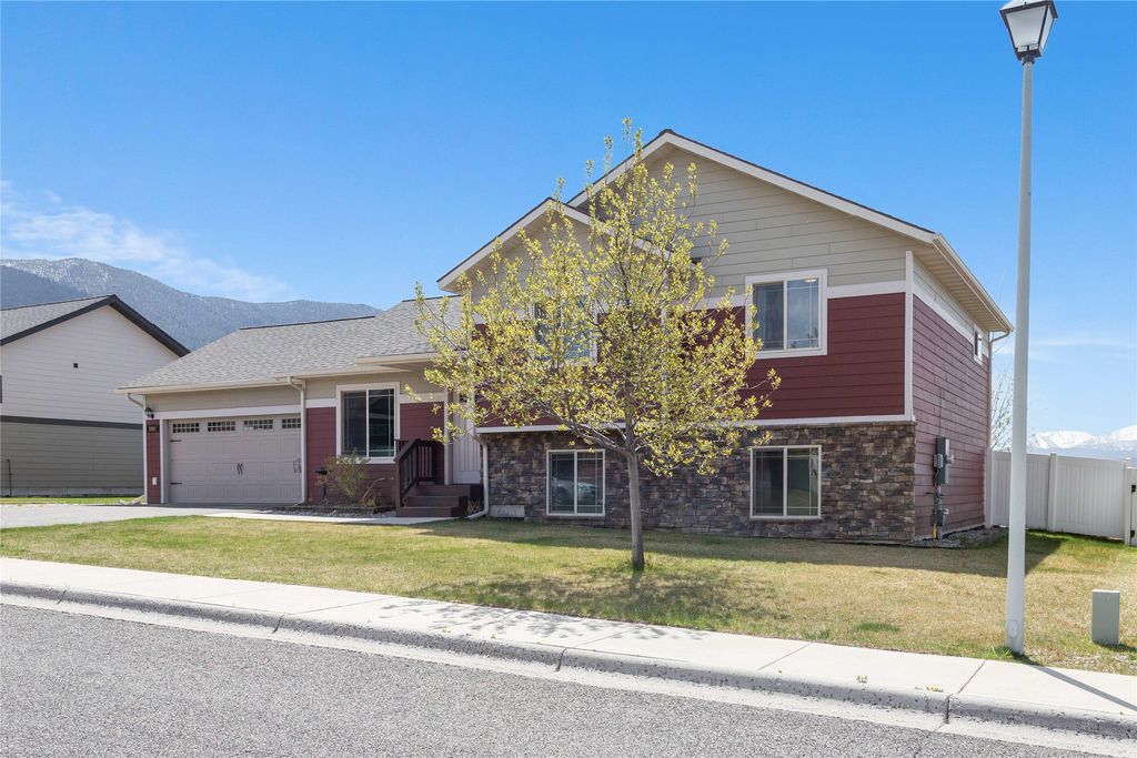 Photo of 3456 Ottawa Street, Butte, MT 59701 (MLS # 30070482)
