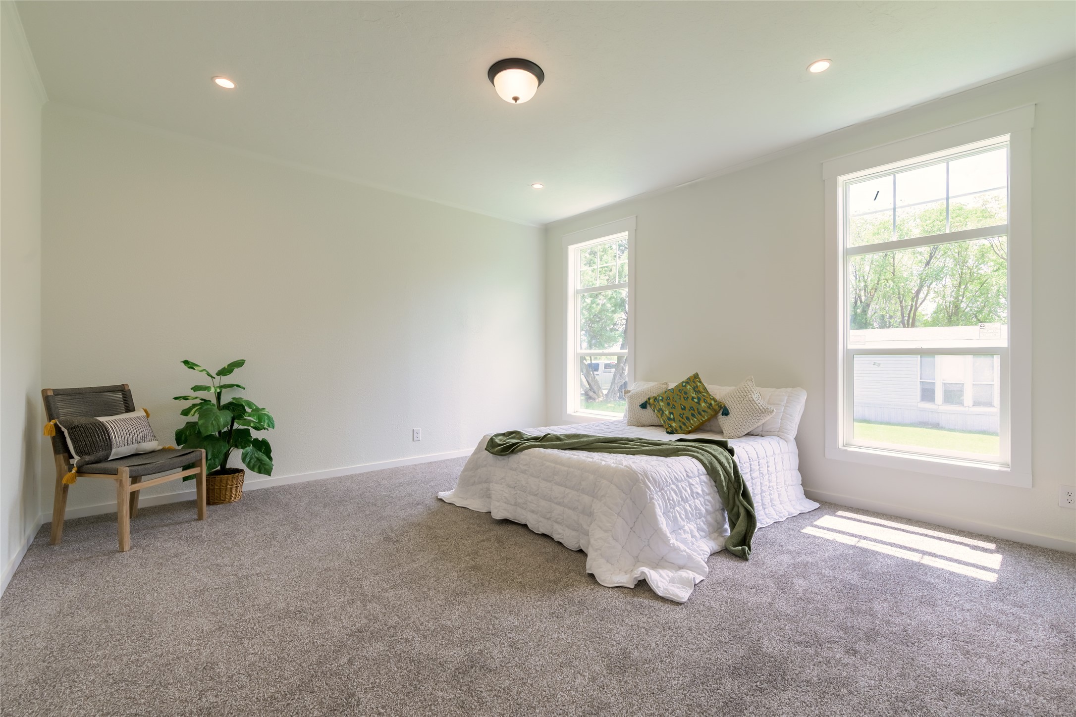 Missoula, Montana 59808, United States, 3 Bedrooms Bedrooms, ,2 BathroomsBathrooms,Residential,Active,160799