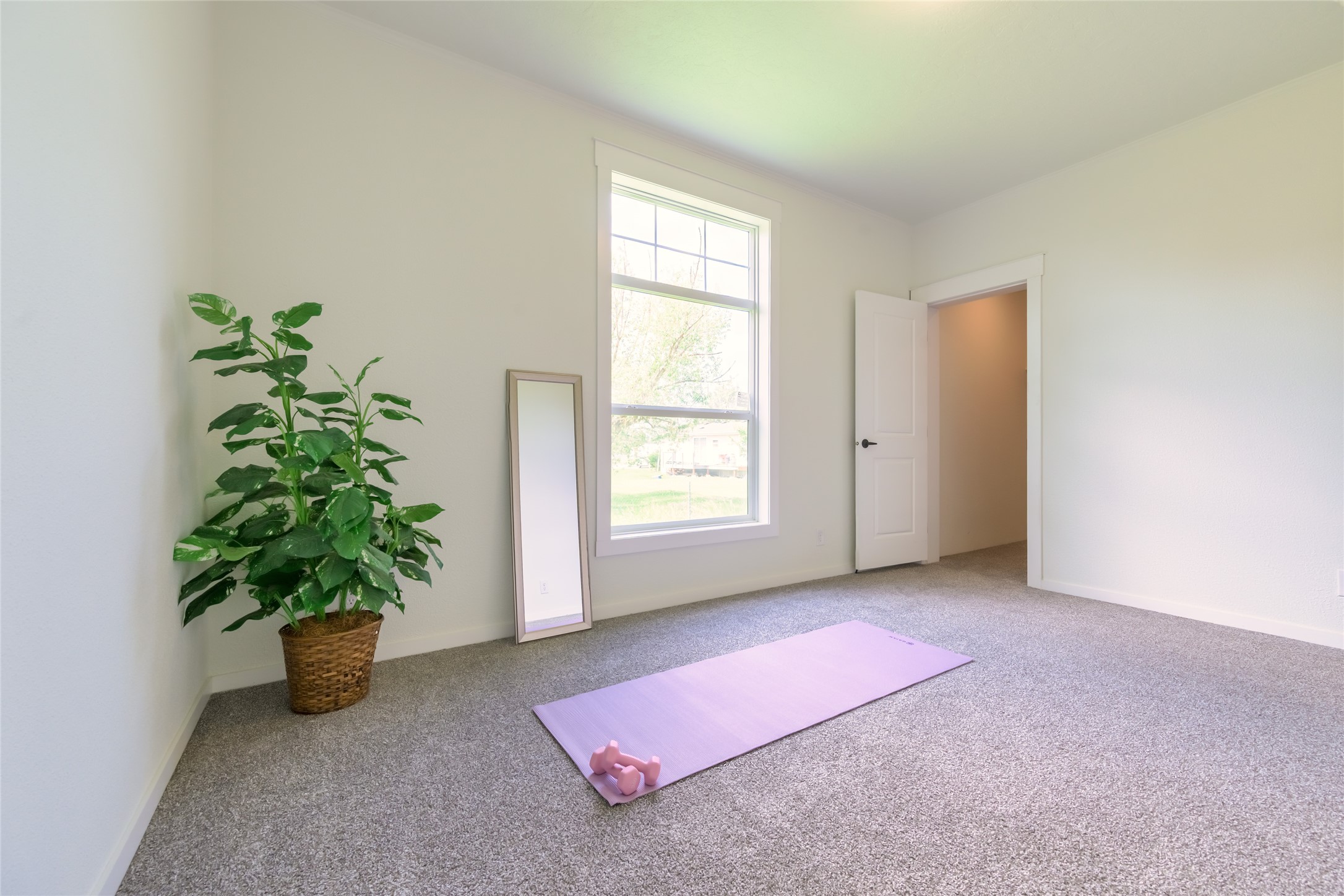 Missoula, Montana 59808, United States, 3 Bedrooms Bedrooms, ,2 BathroomsBathrooms,Residential,Active,160799