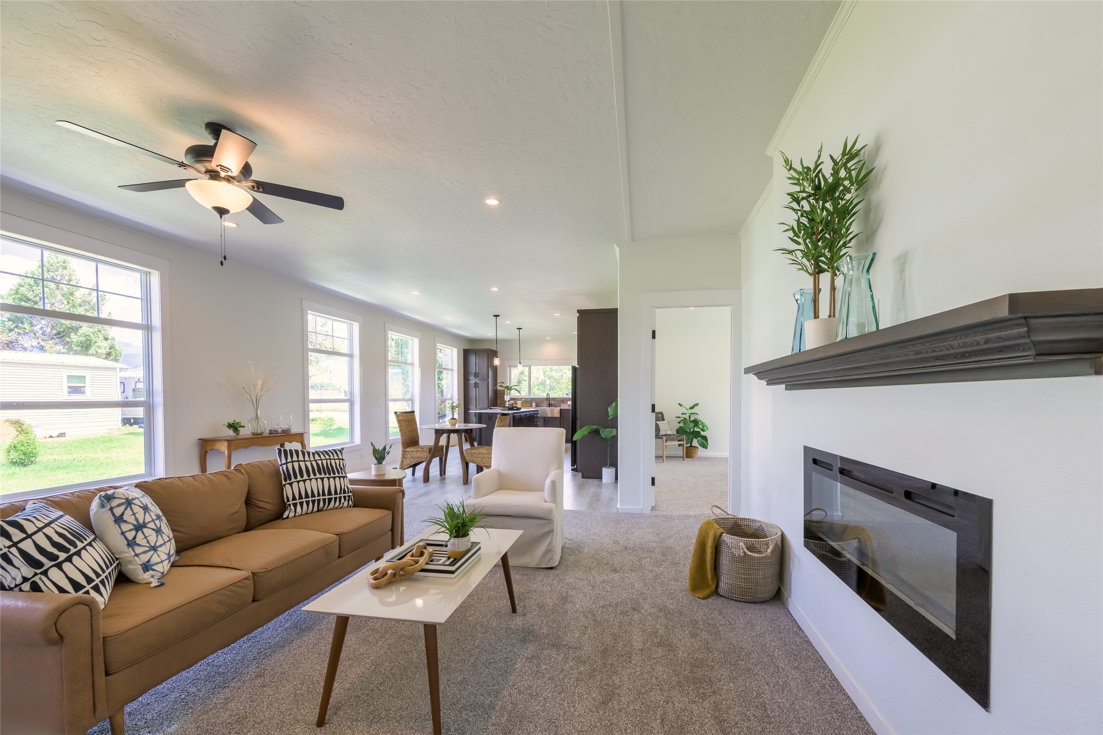 Missoula, Montana 59808, United States, 3 Bedrooms Bedrooms, ,2 BathroomsBathrooms,Residential,Active,160799