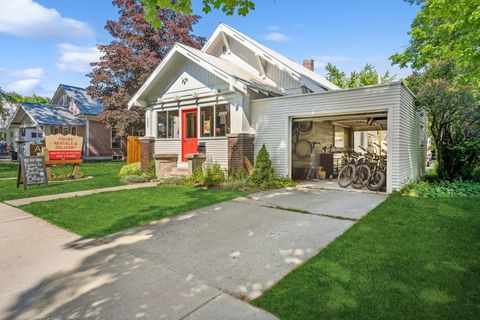 Photo of 541 Spokane Avenue, Whitefish, MT 59937 (MLS # 30065948)